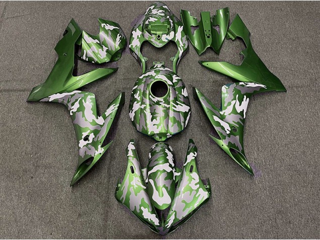 2004-2006 Dark Green Camo Yamaha R1 Fairings 2004-2006 Dark Green Camo Yamaha R1 Fairings