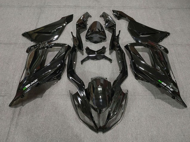 2013-2018 Gloss Black with decals Kawasaki ZX6R Fairings 2013-2018 Gloss Black with decals Kawasaki ZX6R Fairings