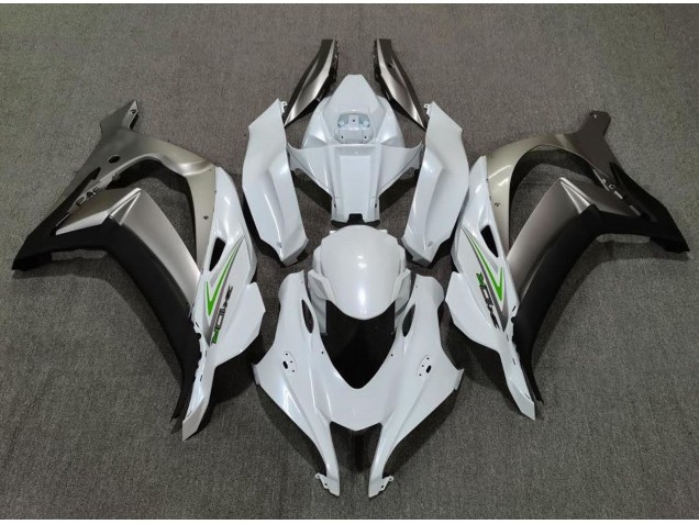 2016-2019 Pearl White and Silver Kawasaki ZX10R Fairings 2016-2019 Pearl White and Silver Kawasaki ZX10R Fairings